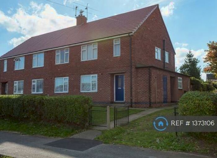 2 Bedroom Maisonette To Rent In Alder Grove, New Ollerton, Newark, NG22