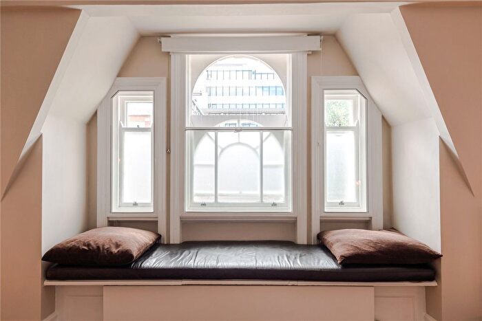 1 Bedroom Flat For Sale In Great Portland Street, Fitzrovia, London, W1W