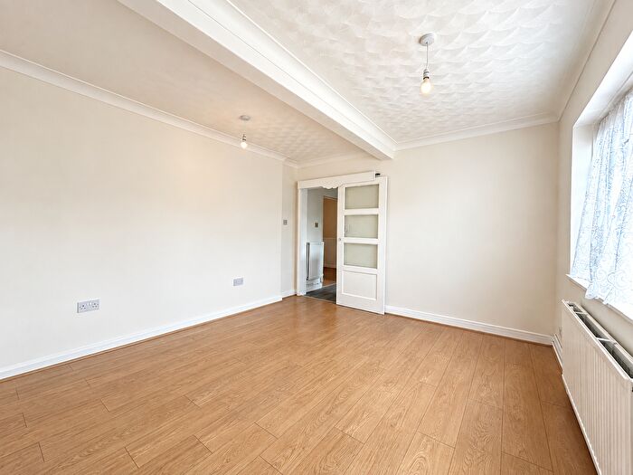 4 Bedroom Terraced House To Rent In Stour Road, Grays, Essex, RM16