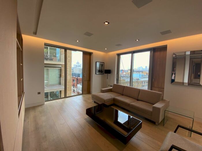 2 Bedroom Flat To Rent In Chatsworth House, Duchess Walk, London, SE1