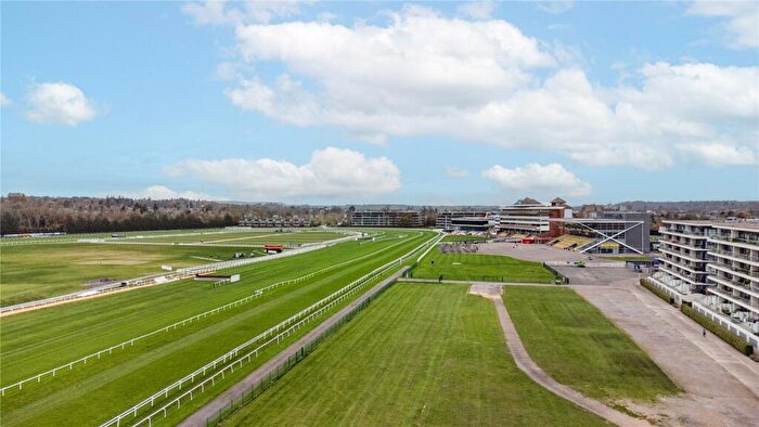 3 Bedroom Penthouse For Sale In Woodhay House, Kingman Way, Newbury, West Berkshire, RG14