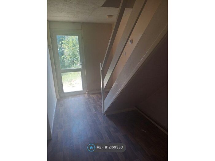 4 Bedroom Terraced House To Rent In Fearnley Crescent, Kempston, Bedford, MK42