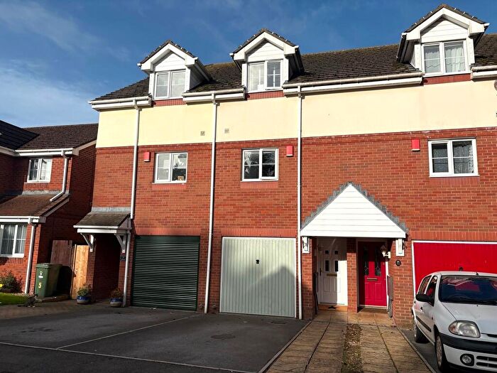 3 Bedroom Town House For Sale In Woodmans Crescent, Honiton, EX14
