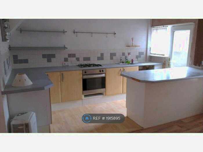 3 Bedroom Terraced House To Rent In Station Road, Manchester, M30