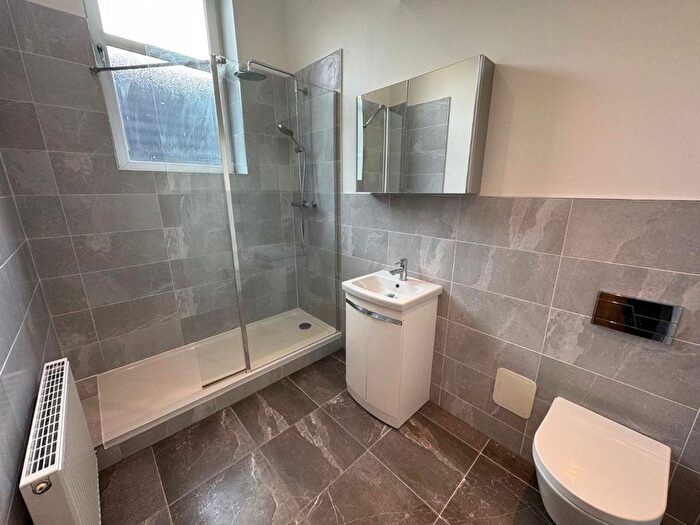 1 Bedroom Flat To Rent In A Loch Street, Townhill, Dunfermline, KY12