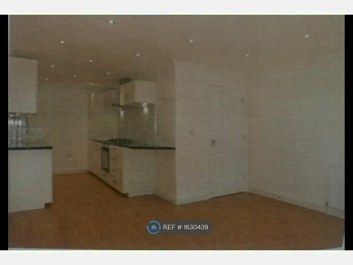 2 Bedroom Flat To Rent In Rivington Court, Dagenham East, RM10