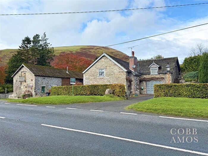 5 Bedroom Detached House For Sale In New Radnor, Presteigne, LD8