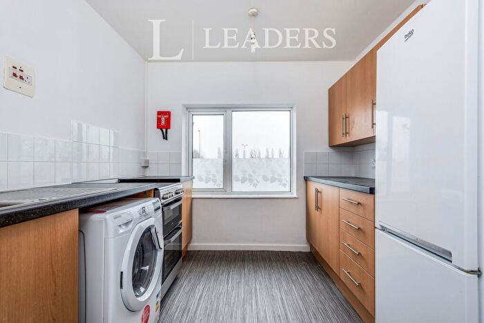 1 Bedroom Apartment To Rent In The Parade, Kidlington, OX5