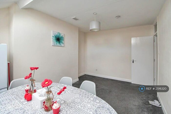 1 Bedroom Flat To Rent In Whetstone Lane, Birkenhead, CH41