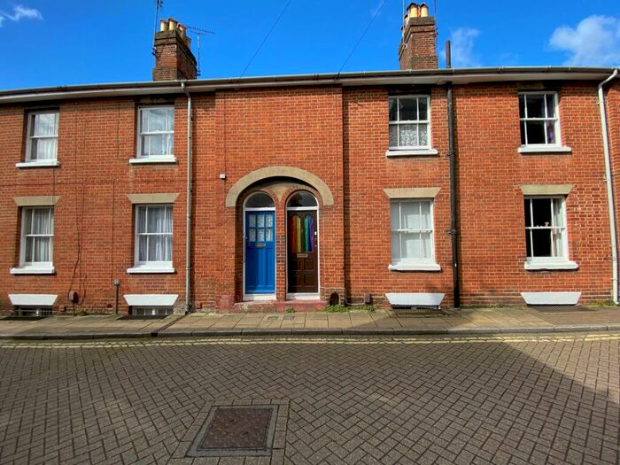 4 Bedroom Terraced House To Rent In Staple Gardens, Winchester, SO23