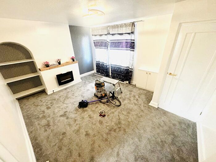 3 Bedroom House To Rent In Priory Road, Wellingborough, NN8