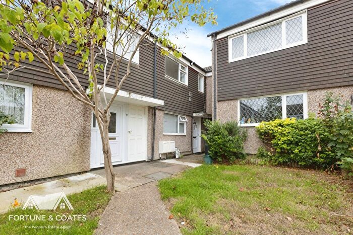 3 Bedroom Maisonette For Sale In Tithelands, Harlow, CM19