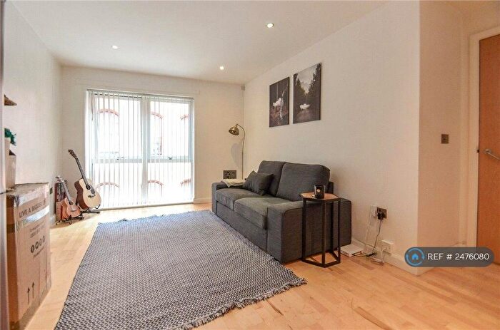1 Bedroom Flat To Rent In The Living Quarter, Nottingham, NG1
