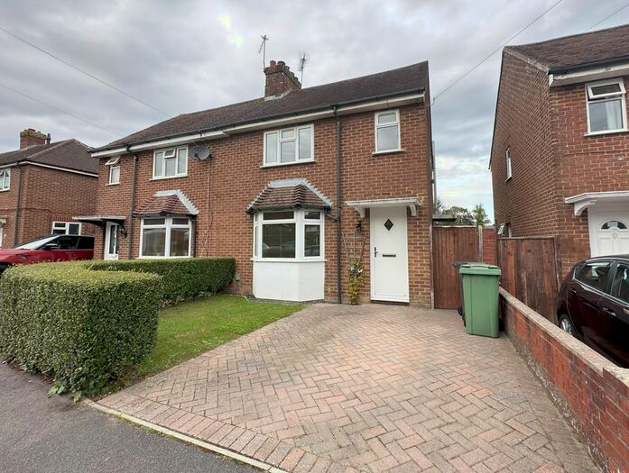 3 Bedroom Semi-Detached House To Rent In South Ham Road, Basingstoke, RG22