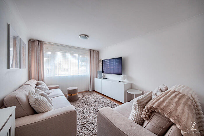 2 Bedroom Apartment For Sale In Sinclair Court, Park Road, Moseley, B13