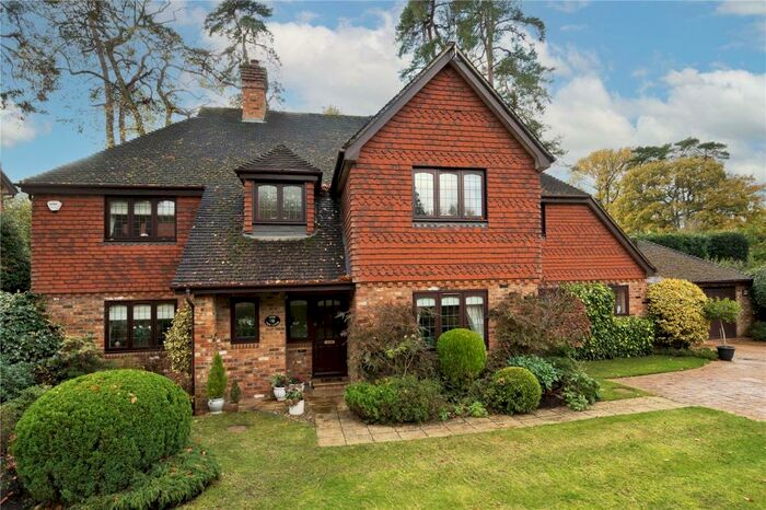 5 Bedroom Detached House To Rent In The Links, Ascot, SL5
