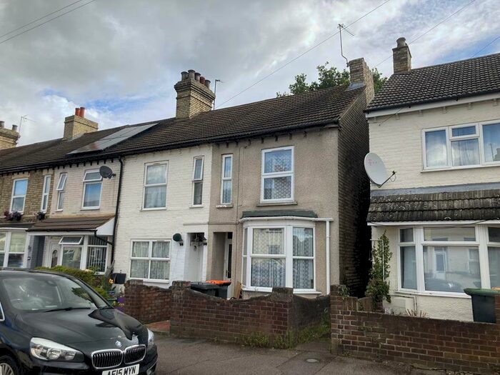 3 Bedroom Terraced House To Rent In Beatrice Street, Kempston, MK42