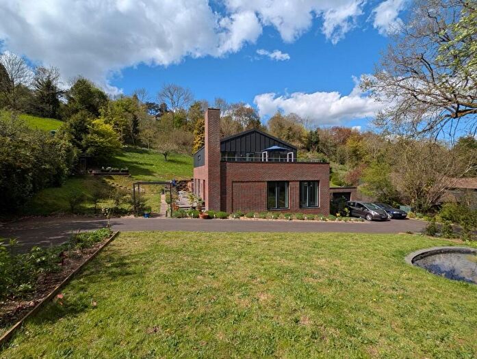 4 Bedroom Detached House For Sale In Slines Oak Road, Woldingham, CR3