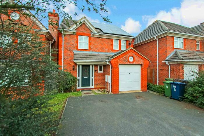 3 Bedroom Detached House To Rent In Pond Close, Hinchingbrooke Park, Huntingdon, Cambs, PE29