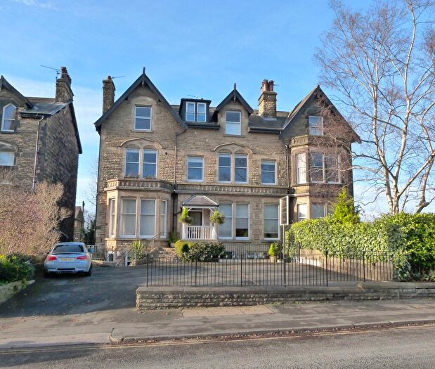 2 Bedroom Flat To Rent In Kings Road, Harrogate, HG1