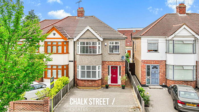 3 Bedroom Semi-Detached House For Sale In Suttons Lane, Hornchurch, RM12