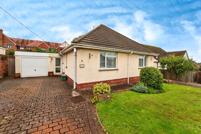 2 Bedroom Bungalow For Sale In Freelands Close, Exmouth, Devon, EX8