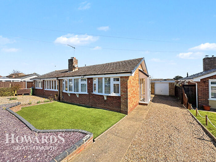 2 Bedroom Semi-Detached Bungalow For Sale In St Andrews Close, Caister-on-Sea, NR30