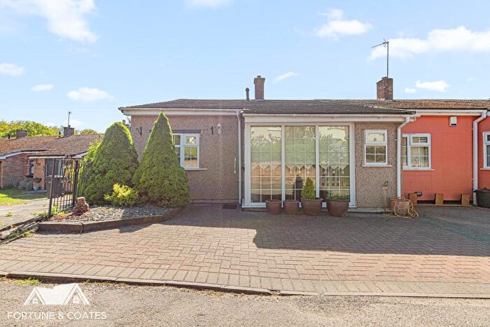 3 Bedroom End Of Terrace House For Sale In Collins Meadow, Harlow, CM19