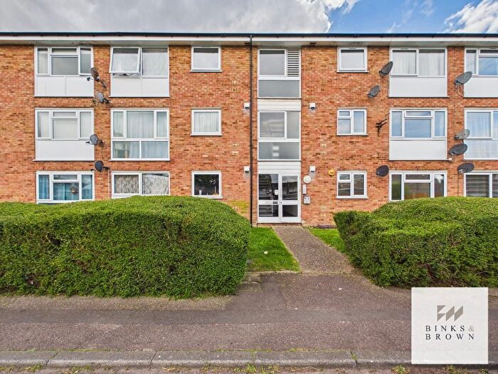 2 Bedroom Flat For Sale In Coronation Court, East Tilbury, Essex, RM18