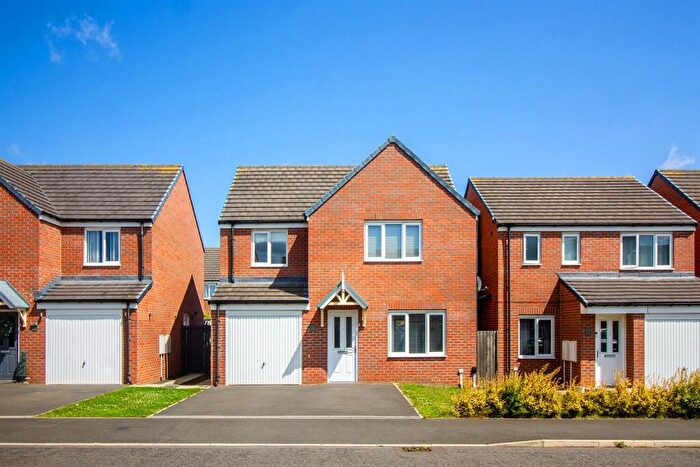 4 Bedroom Detached House For Sale In Etal Drive, Amble, NE65