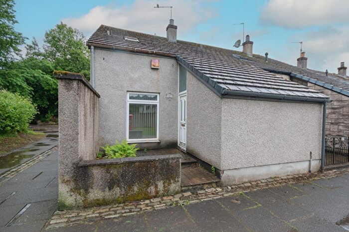 3 Bedroom End Of Terrace House For Sale In Darroch Way, Cumbernauld, G67