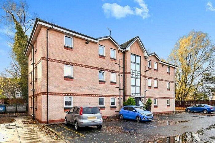3 Bedroom Flat To Rent In Barnflat Court, Rutherglen, Glasgow, South Lanarkshire, G73