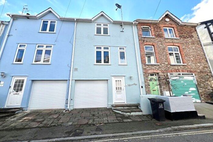 2 Bedroom Property To Rent In Lake Street, Dartmouth, TQ6