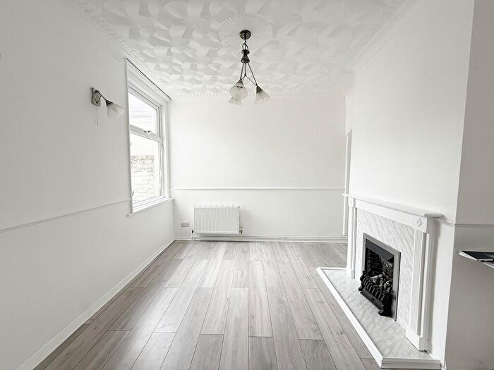 2 Bedroom Terraced House To Rent In Liverpool Road, Fratton, PO1