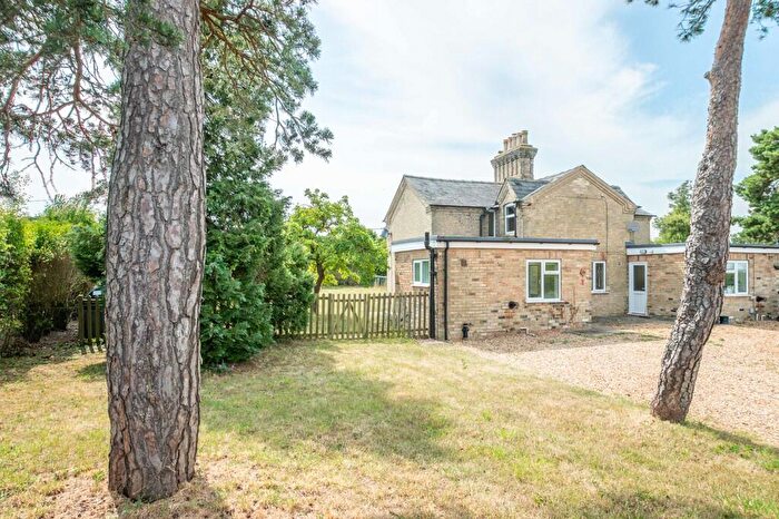 2 Bedroom Semi-Detached House To Rent In Newmarket, Suffolk, CB8
