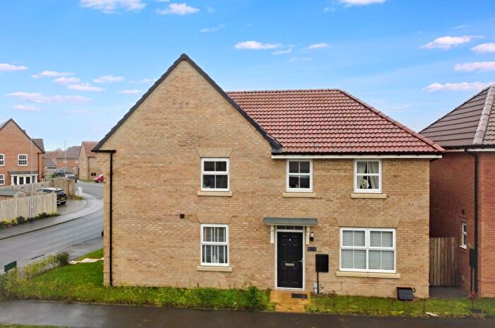 3 Bedroom Semi-Detached House For Sale In Walter Scott Avenue, West Park, DL2