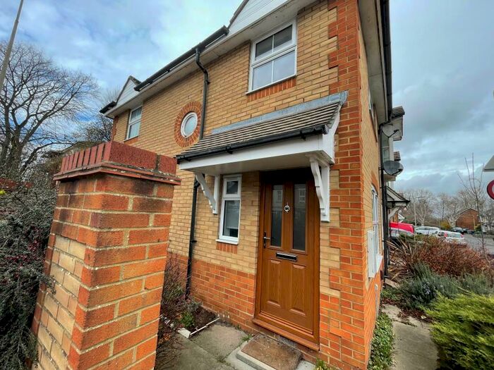 2 Bedroom Terraced House To Rent In Botley, Oxfordshire, OX2