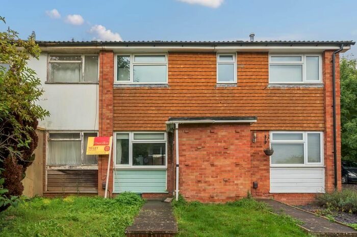 2 Bedroom Town House To Rent In Lynn Close, Marston, OX3