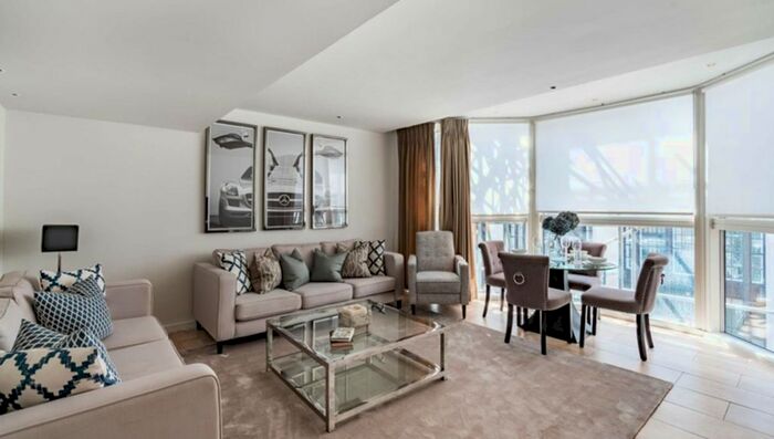 2 Bedroom Flat To Rent In Young Street, Kensington, W8