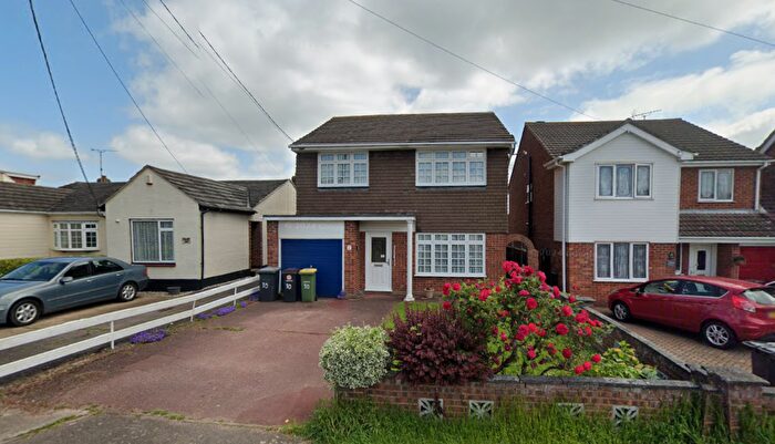 4 Bedroom Detached House For Sale In Golden Cross Road, Rochford, Essex, SS4