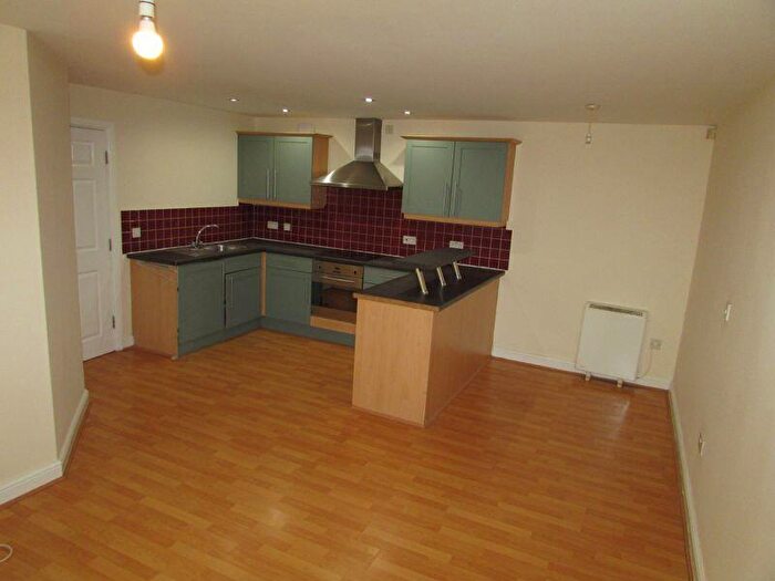 2 Bedroom Apartment To Rent In Dell Road Shawclough., OL12