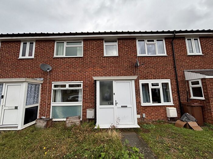 3 Bedroom Terraced House To Rent In Hazlemere Drive, Gillingham, ME7
