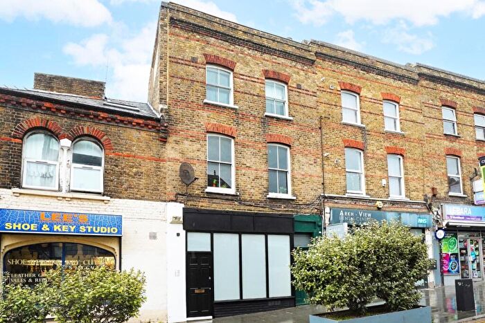 2 Bedroom Apartment For Sale In Station Rise, London, SE27