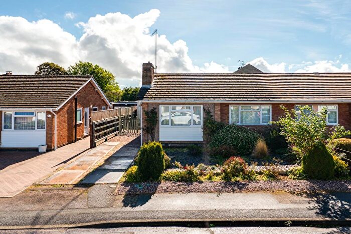 2 Bedroom Semi-Detached Bungalow For Sale In Grange Road, Little Cransley, NN14