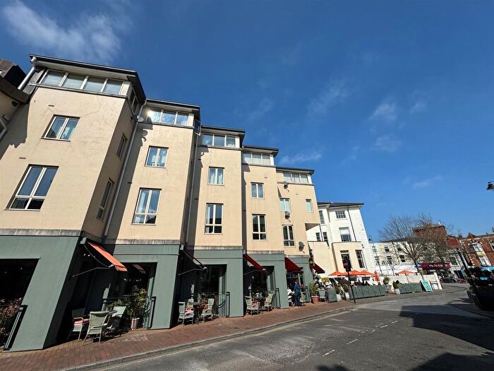 1 Bedroom Flat To Rent In Lime Hill Road, Tunbridge Wells, TN1