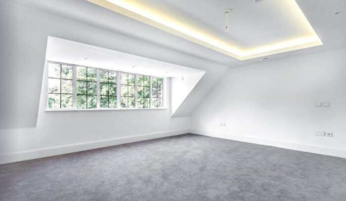 5 Bedroom House To Rent In Chandos Way, Hampstead, NW11