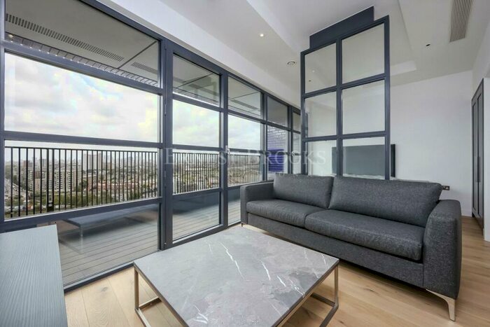 1 Bedroom Apartment To Rent In Bridgewater House, Lookout Lane, London City Island, E14