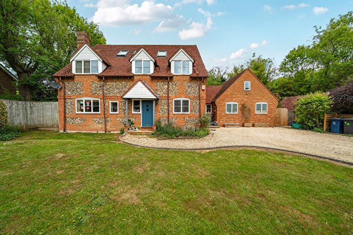 5 Bedroom Detached House For Sale In Water End Road, Beacons Bottom, High Wycombe, HP14