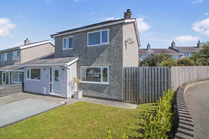 3 Bedroom Detached House For Sale In Tyn Rhos Estate, Penysarn, LL69