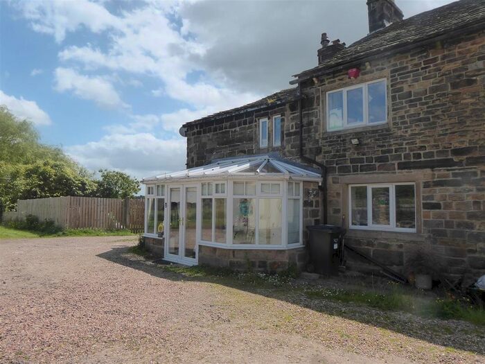 3 Bedroom Semi-Detached House For Sale In Norwood Green, Halifax, HX3